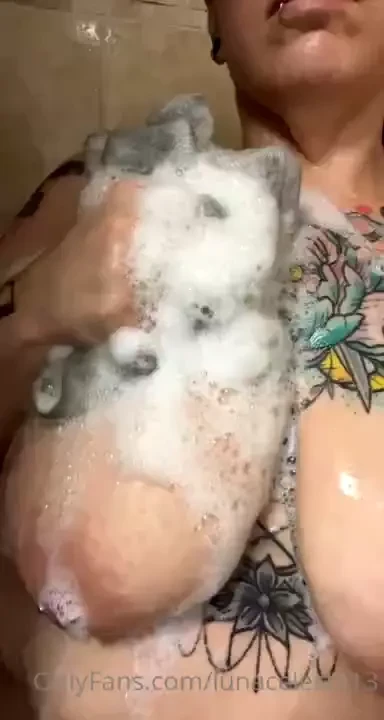 Some cute shower clips 