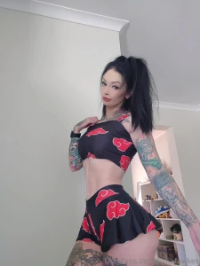 Take a guess am i wearing matching underwear