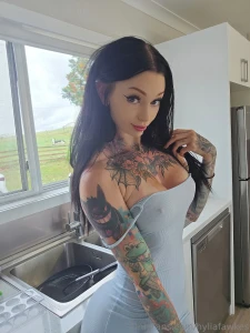 Be honest what are u thinking about right now