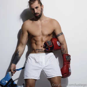 Are you gonna fight just wave your white flag and surrender