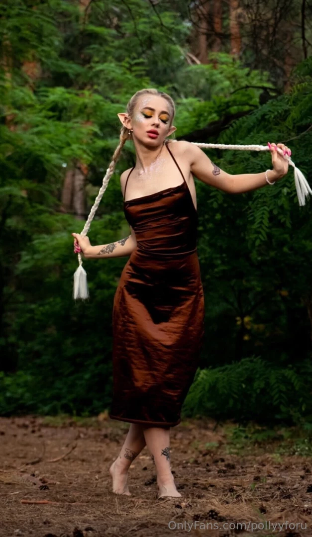 I did a magical photo shoot in my elf outfit these magical shots are 