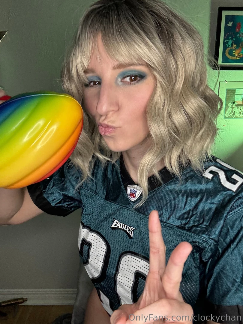 It s superbowl weekend and let me just say this go b i r d s a lovely part 4 