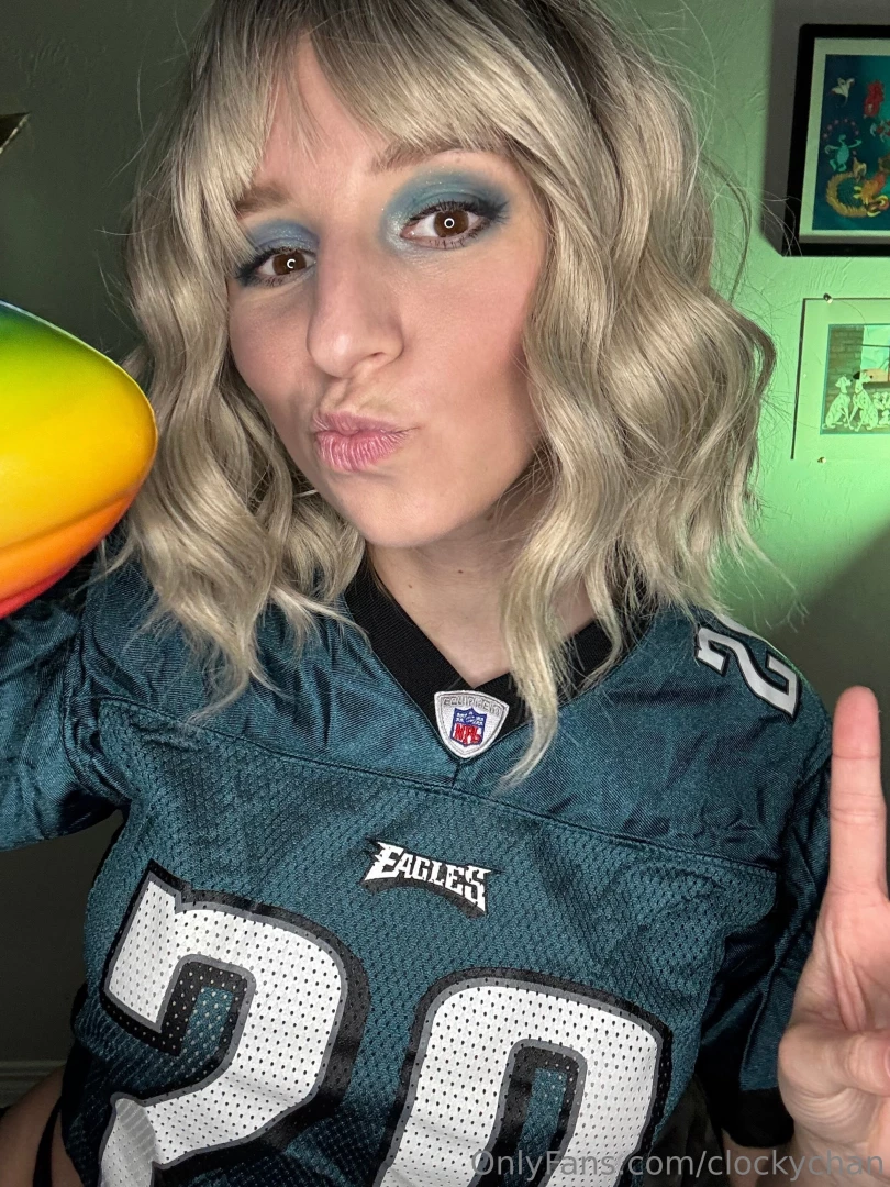 It s superbowl weekend and let me just say this go b i r d s a lovely 