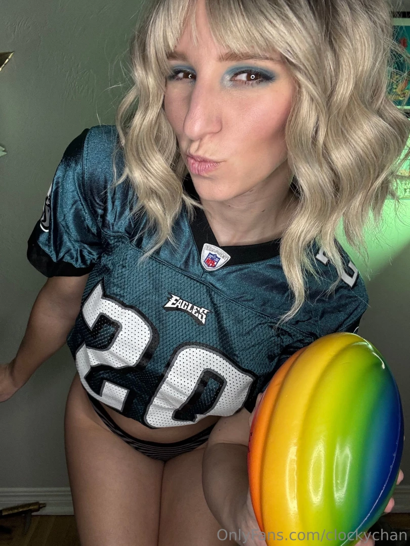 It s superbowl weekend and let me just say this go b i r d s a lovely part 3 