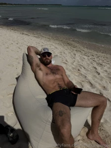 Who wants to cum to papa