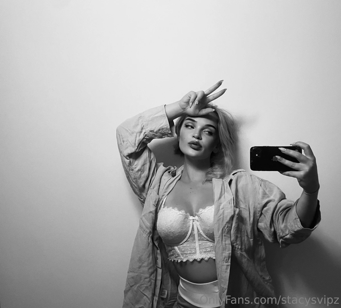 Quick selfie lets talk 