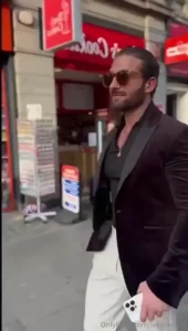 Lunch time and heading towards you