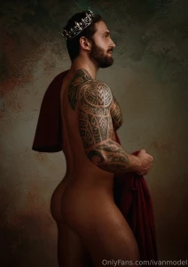 The roman emperor is here