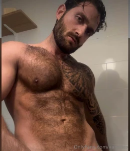 Unlock to see my hairy hard