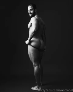 I need glutes massage so badly tonight