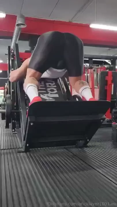 Keeping my bubble butt bubblicious 