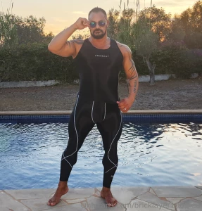 Just added lots of super sexy spandex to our used spandex store copy part 2