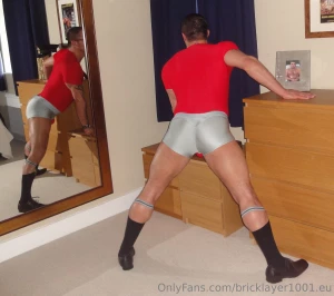 Love this outfit i think it was from arroyman part 3