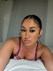 How i be lookin when responding to messages