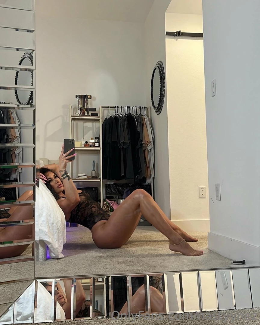 Wud u have a sleepover wit me 