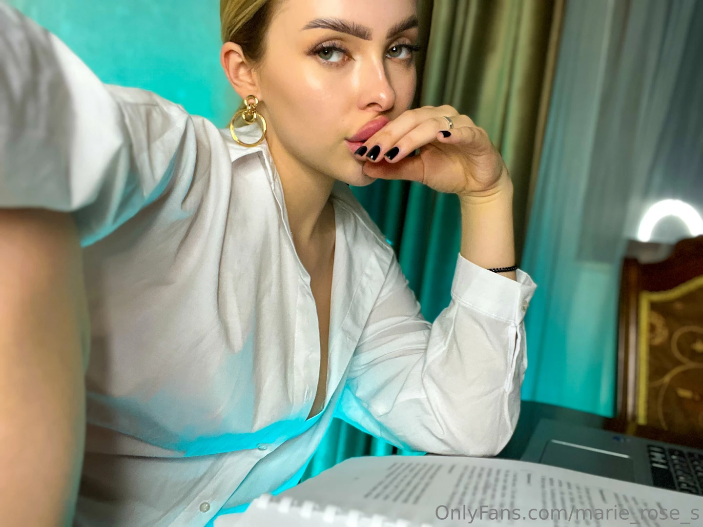 When you work do you often think only about work or are there things 