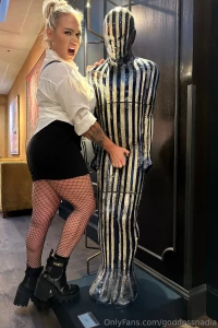 I know that you wish you were this statue