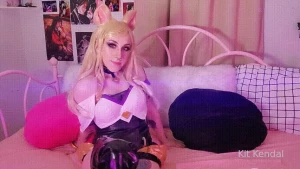 Today s the last day to get your votes in for me to win fav cosplayer