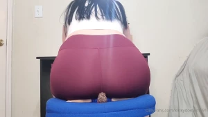 kinkydomkitty91 - Thunder storms make me nervous an give me the nervous farts my tiny 