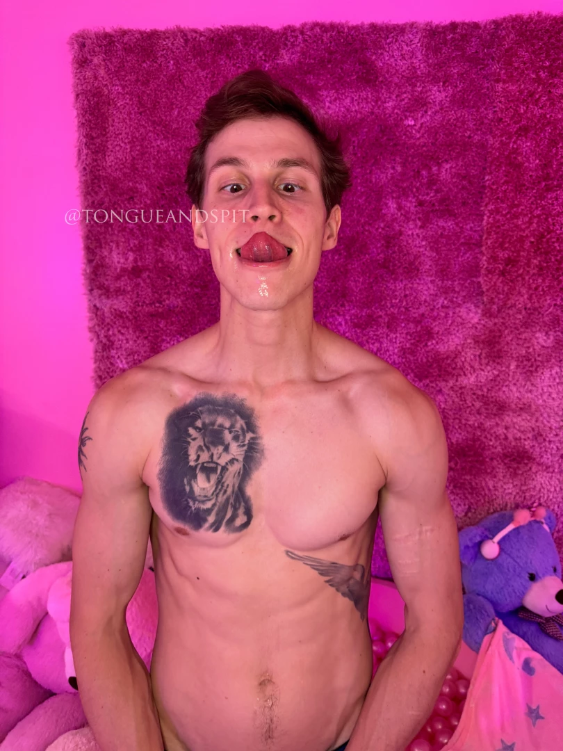 Aaron phdpepper sticking out his tongue 