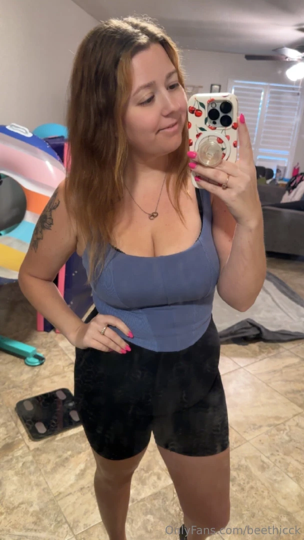 I lost 70 lbs so if ya ll want new photos send money for new outfits part 2 