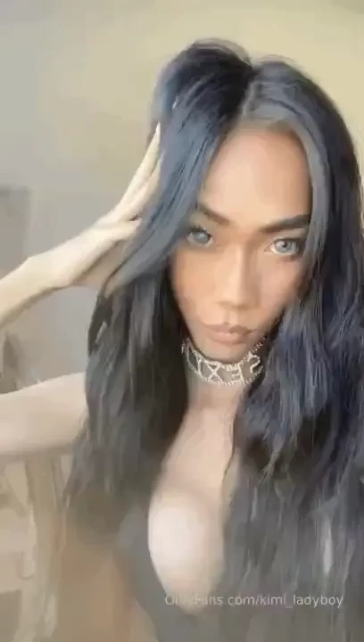 C mon everybody i m too sexy for my fyp trans shemale toohot ladyboy 