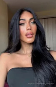 Come and chat with me we can play naughty games fyp chat sexting