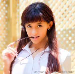 I m not allowed to wear panties my professor give me a naughty little