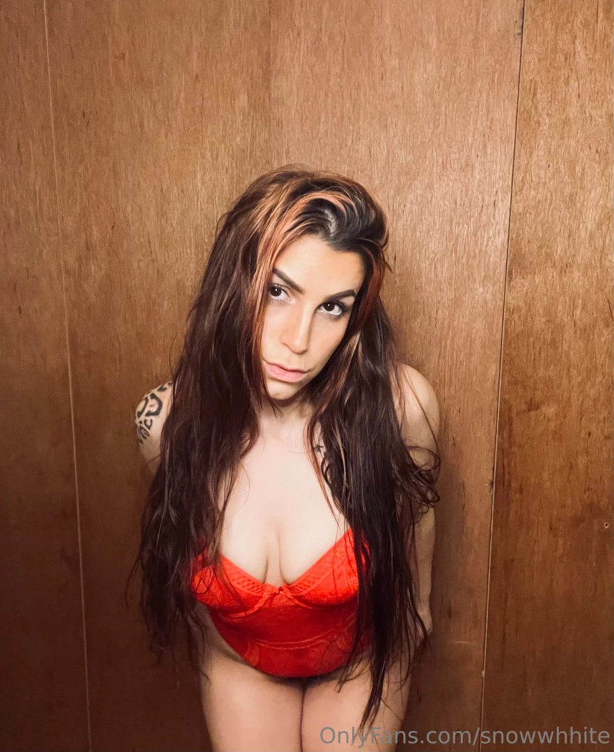 Lingerie on lingerie off these pictures are so hot my pretty pierced 