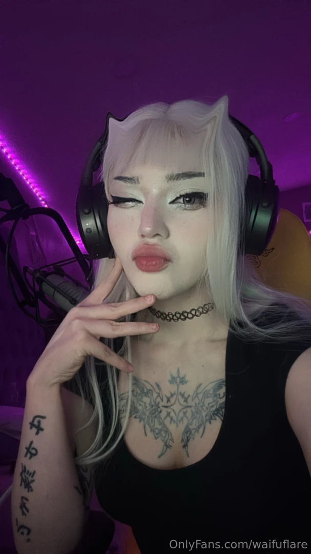 Tons of kisses for you 