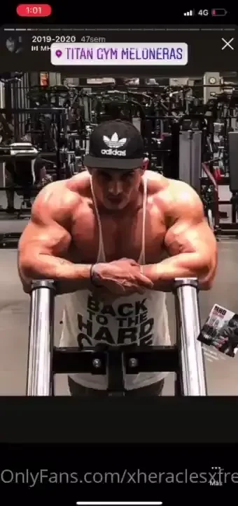 Do you want to see me do everything or play with me on cam xheraclesx part 1 