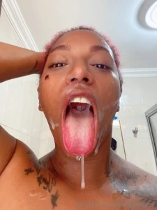 Toda mi lechita en su cara part 2