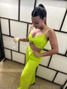 Hello my love i m ivyygreen i have quality and quantity of content so