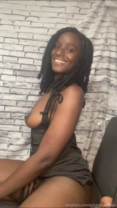 Like this if you want to see more with this dress part 1