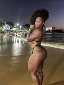 Hey love what are you waiting for us to be together come so we can