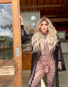 I swear you re gonna be shocked when you see how huge her thick cock part 3