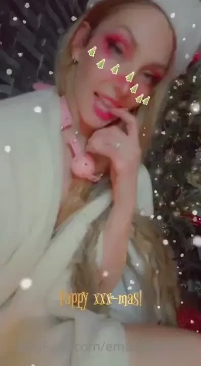 Fappy xxx-mas onlyfans com emberseffy is 50 off until new year 