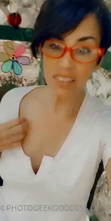 Kickin it on my patio just call me miss gimpy part 2 