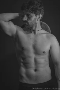 Hi people if you think this is hot watch my videos on my feed and tell