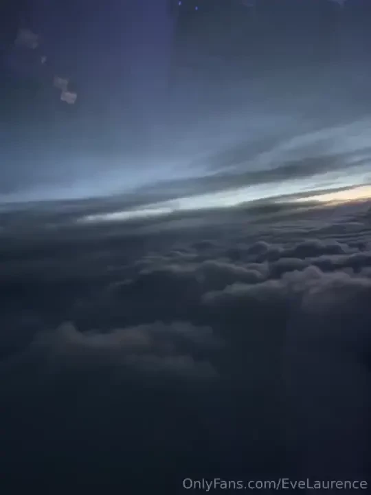 Night flying between heaven and earth 