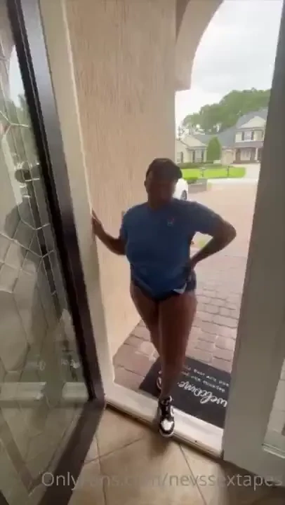 I got a train ran on me i was delivering pizza amp they invited me in 