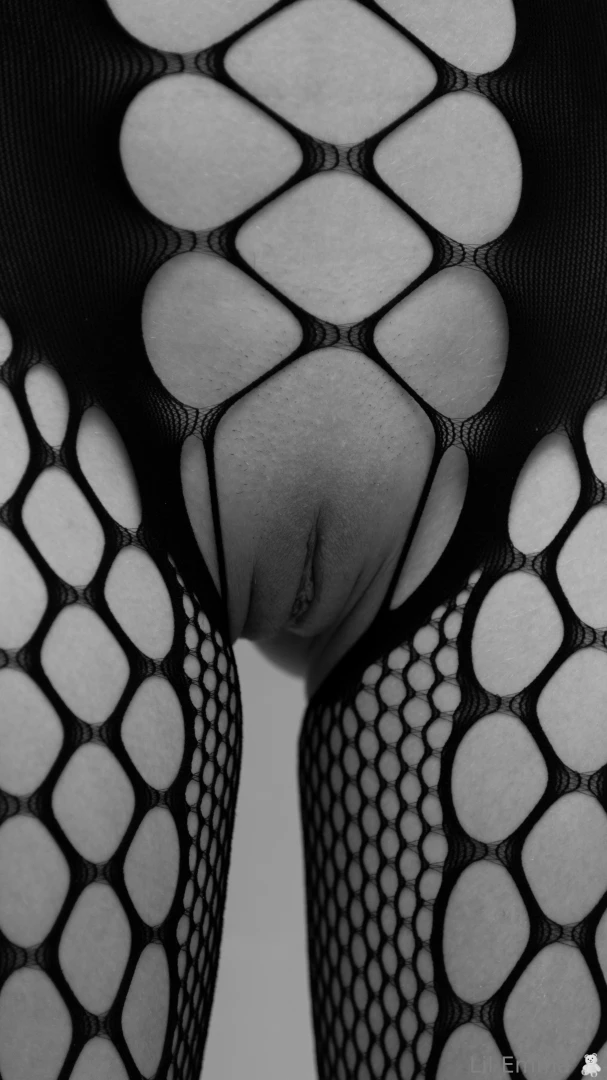 This is pure art right you should definitely print this and hang it on 