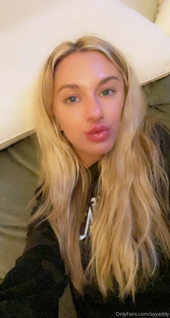 Anddd i m live and active ask me questions 