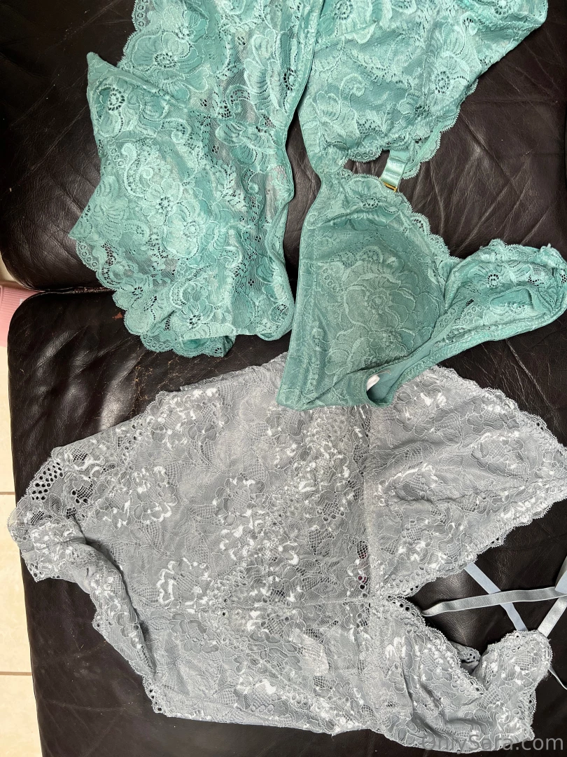 What should i wear tonight the 2 piece or the 1 piece 