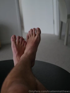 Do i have nice feet part 2