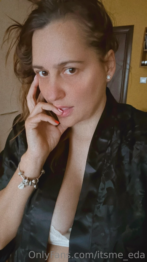 I see something delicious you 