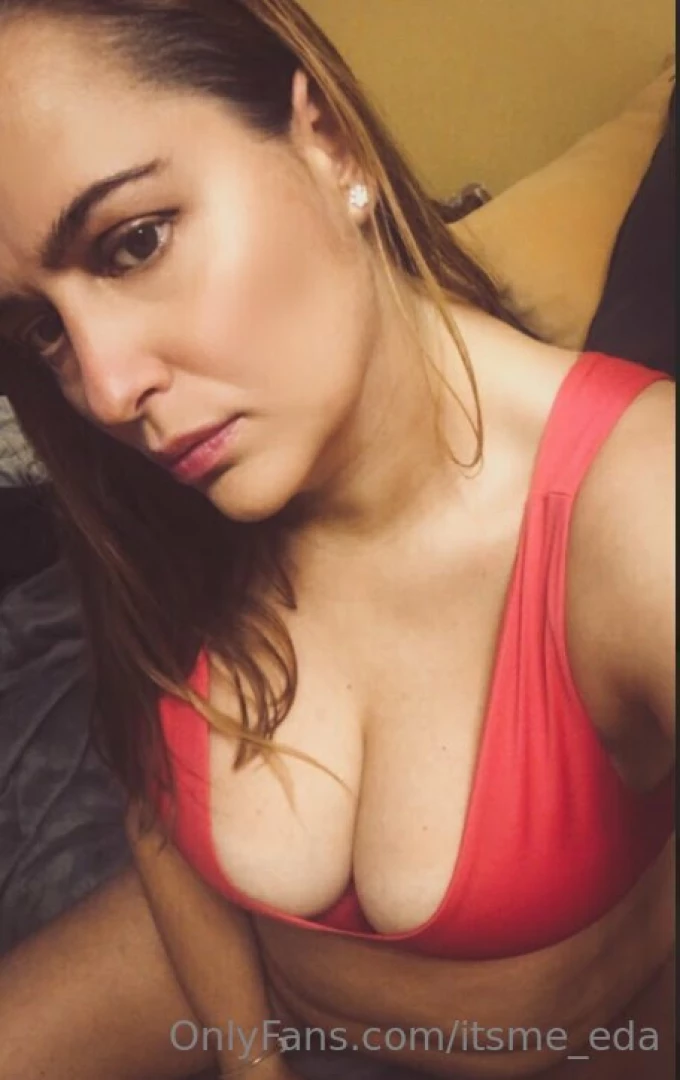 This hot one for you just want you to go down on me now so bad 