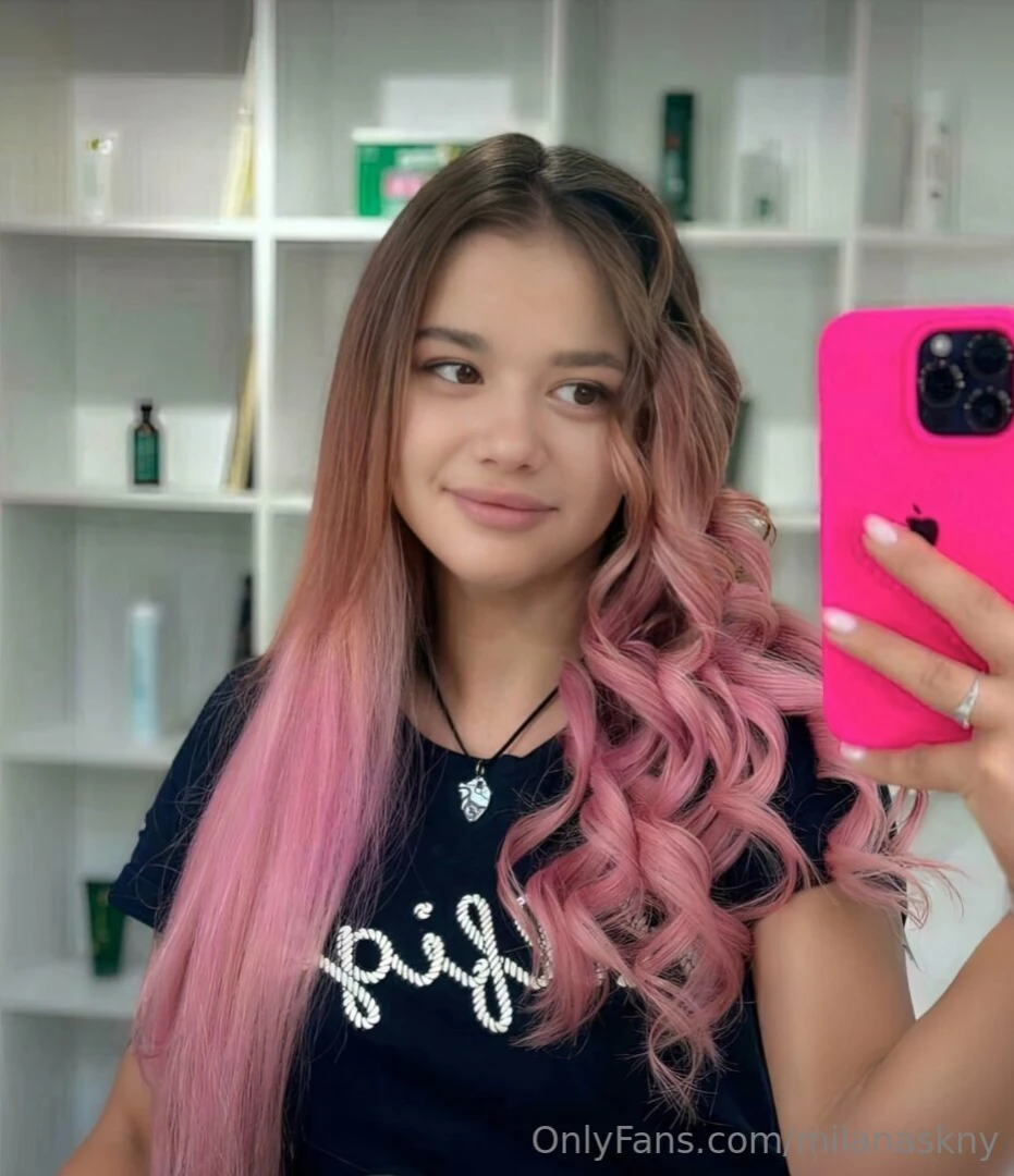 She mila_shake needs your cock more than ever this beauty will play part 23 