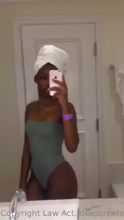 Fans freebies free bikini video hours 7secs this content contains sexy 