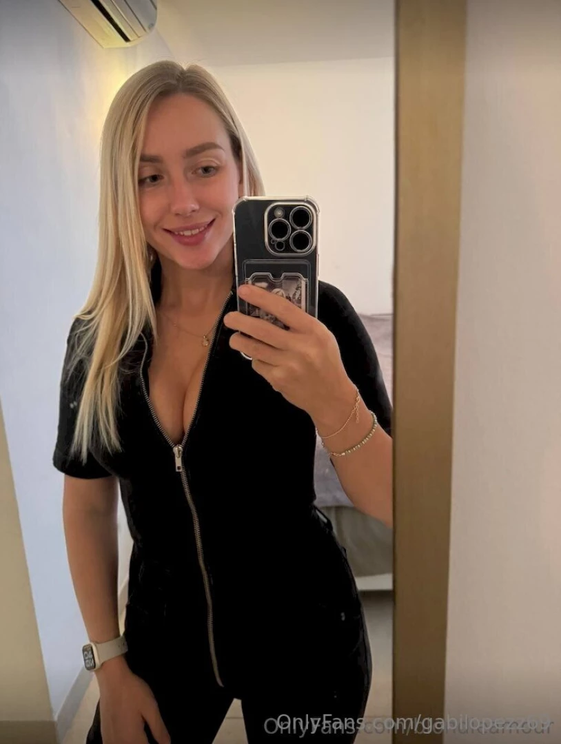 This beauty blondieamour will with her tight holes only for you she s part 462 